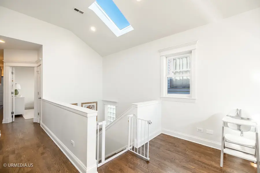 3316 N Clifton Avenue #3, Chicago, IL 60657 - #3