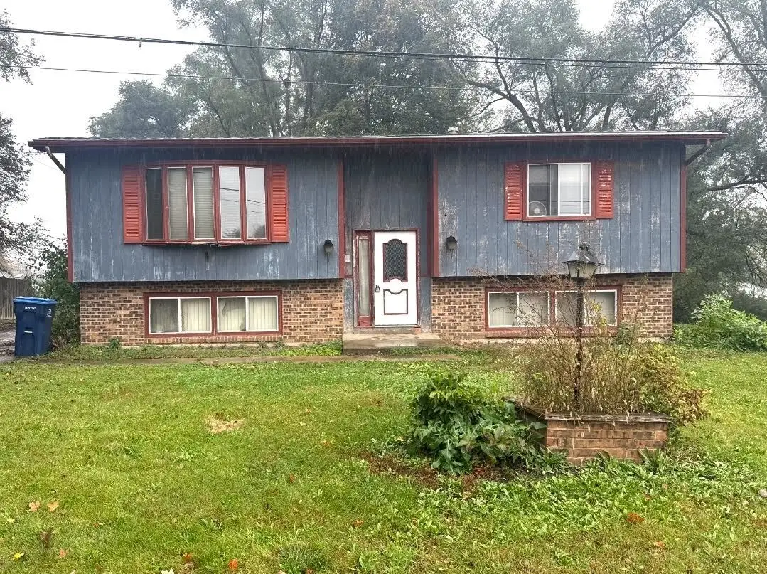 2418 Alton Road, McHenry, IL 60050 - #1
