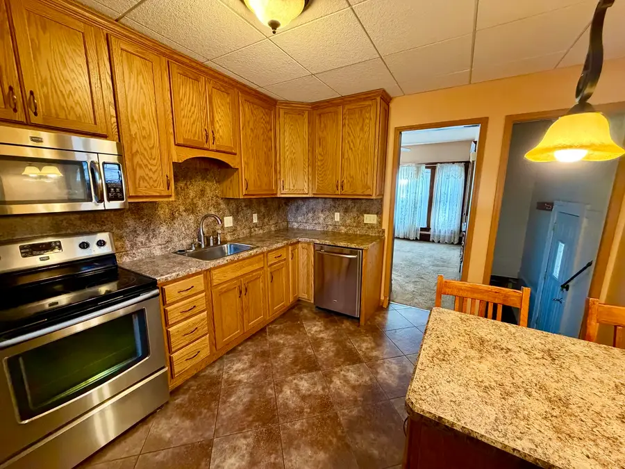 102 Park Avenue, Prophetstown, IL 61277 - #3
