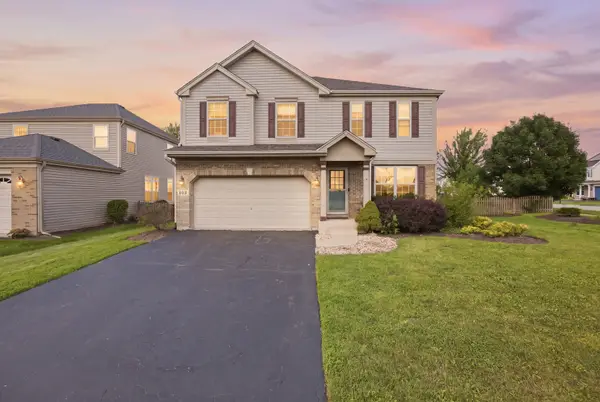 193 Bloomfield Drive, Woodstock, IL 60098