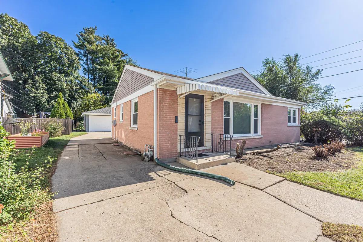 317 S Louis Street, Mount Prospect, IL 60056 - #1