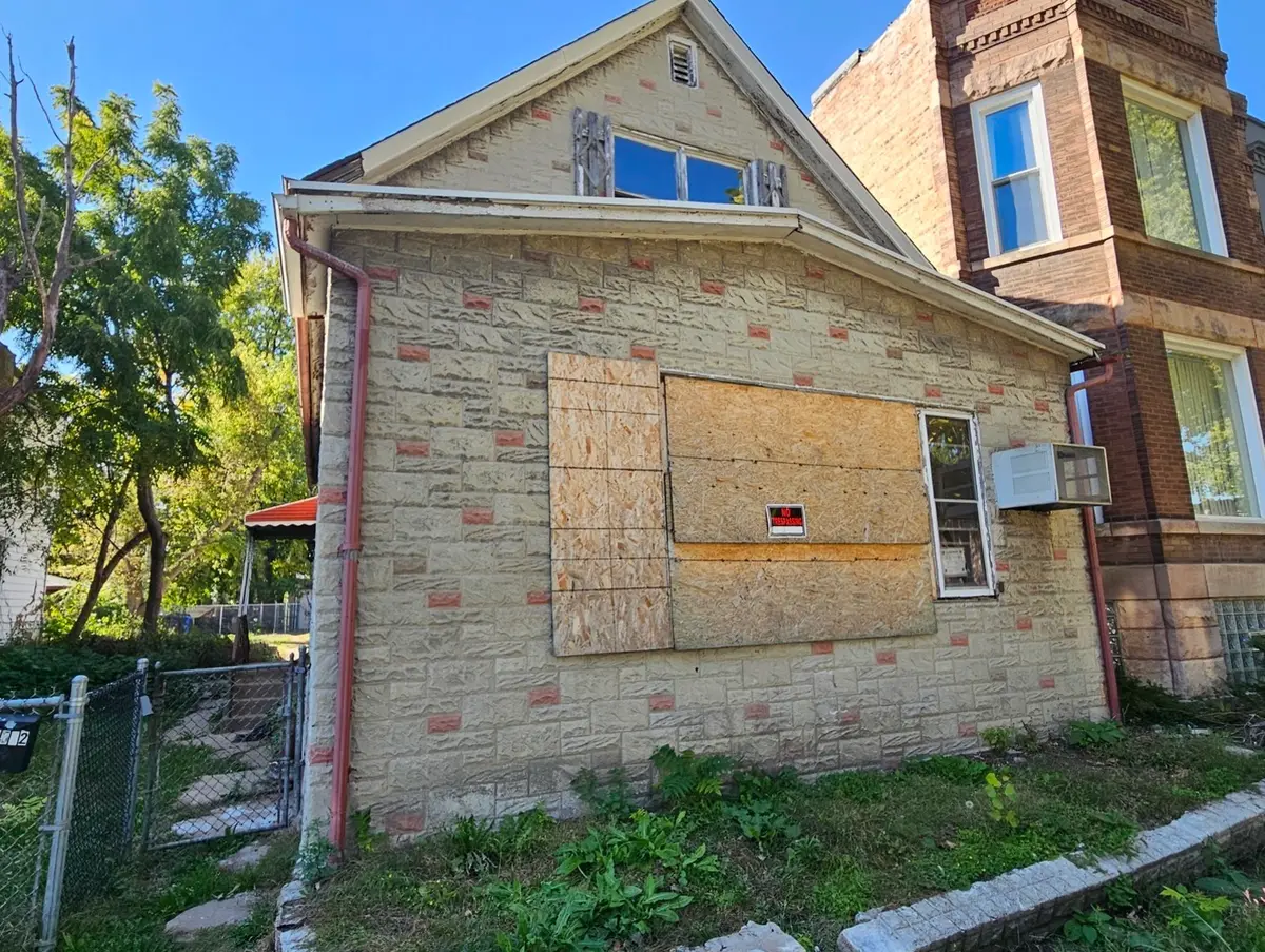 6532 S Eberhart Avenue, Chicago, IL 60637 - #1