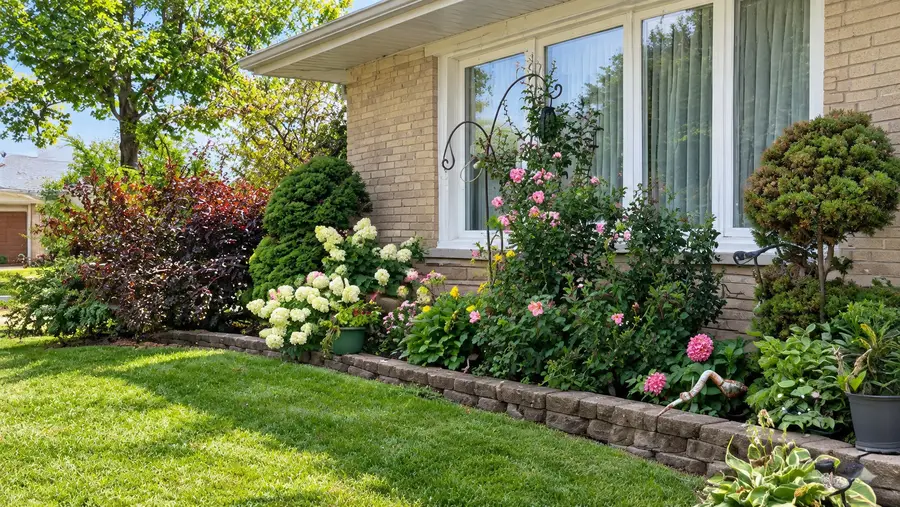 8440 Le Claire Avenue, Skokie, IL 60077 - #2
