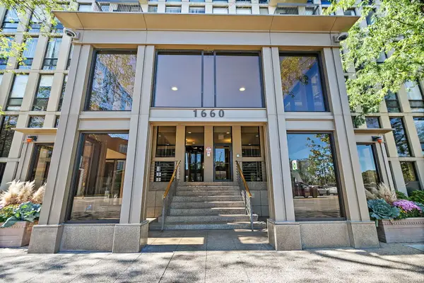 1660 N Lasalle Drive #305, Chicago, IL 60614