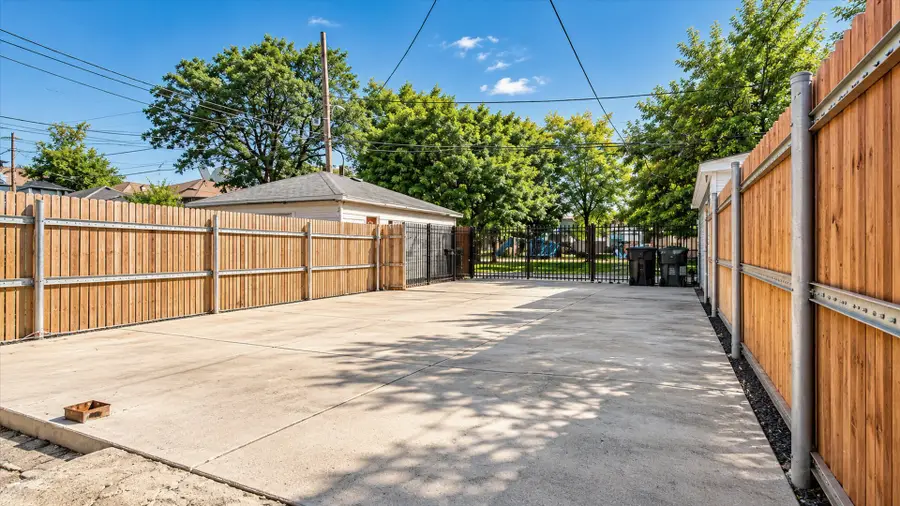 1411 N Keeler Avenue, Chicago, IL 60651 - #3