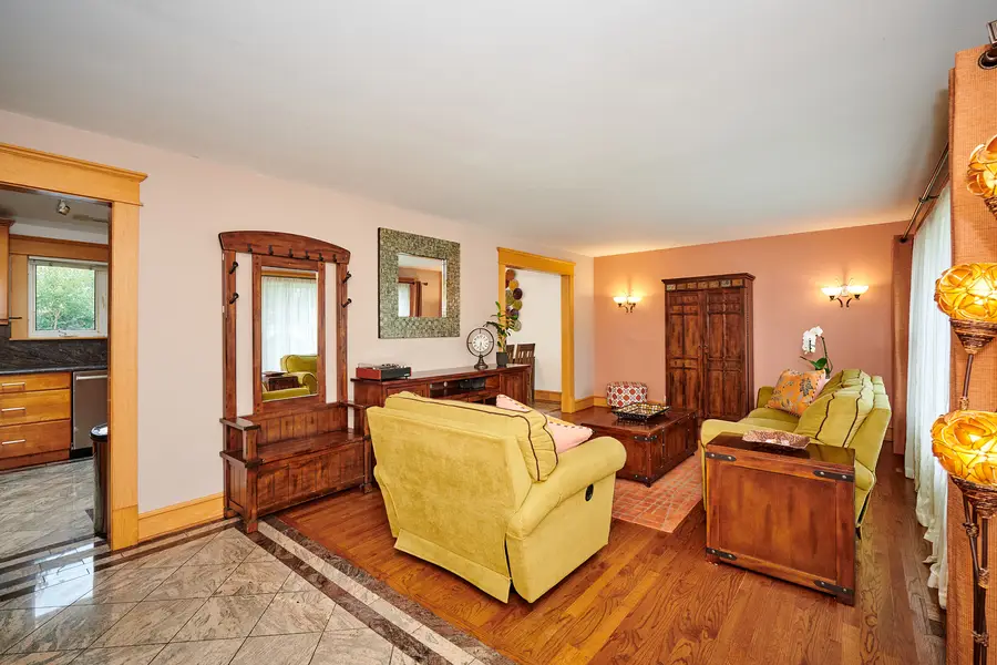 1916 N Spruce Terrace, Arlington Heights, IL 60004 - #3