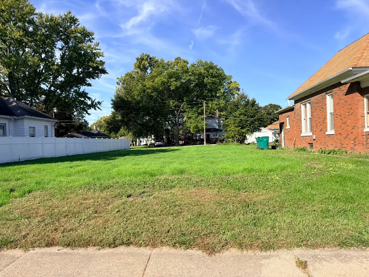 1008 N Bloomington Street, Streator, IL 61364 - #1