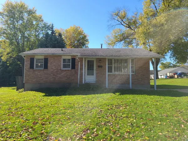 945 N Brinton Avenue, Dixon, IL 61021