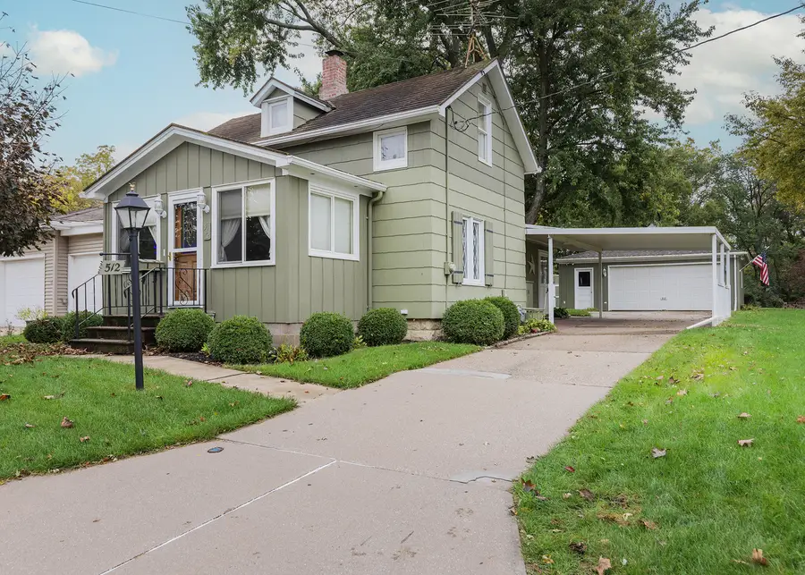 512 22nd Avenue, East Moline, IL 61244 - #2