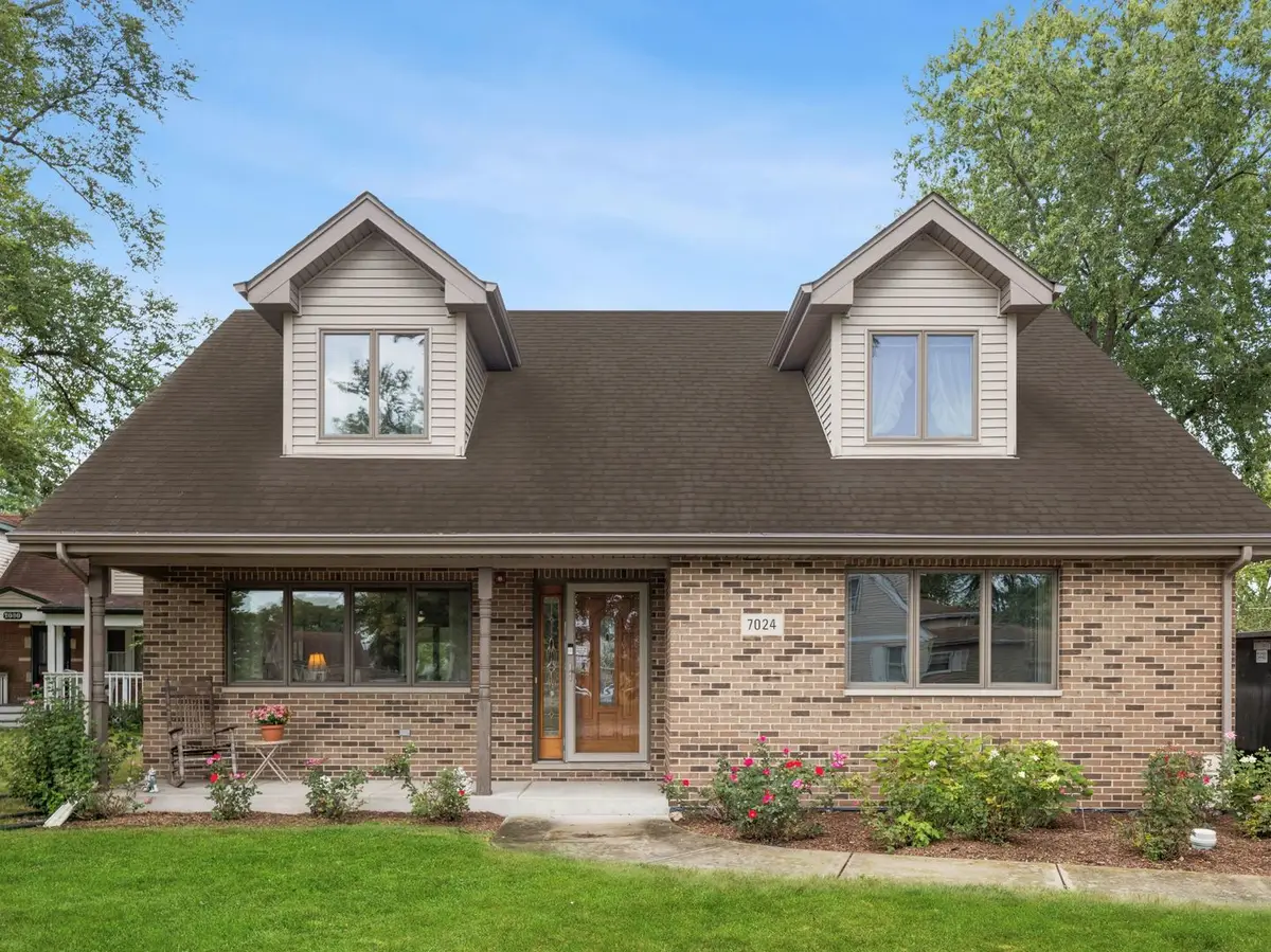 7024 Garden Lane, Bridgeview, IL 60455 - #1