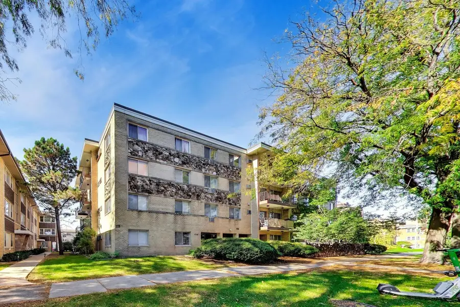 4240 N Keystone Avenue #3E, Chicago, IL 60641 - #2