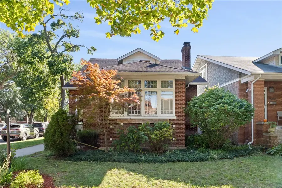 5001 W Wilson Avenue, Chicago, IL 60630 - #2