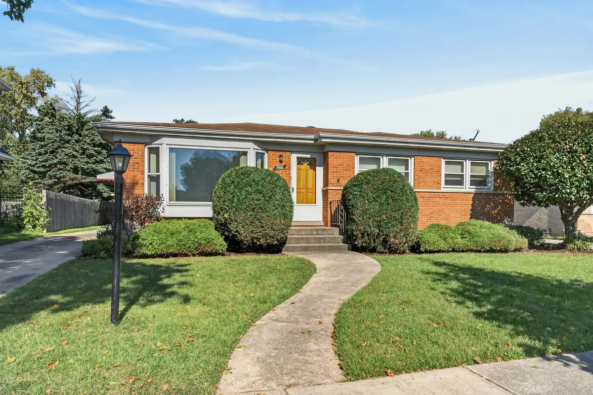 1916 Laura Lane, Des Plaines, IL 60018 - #1