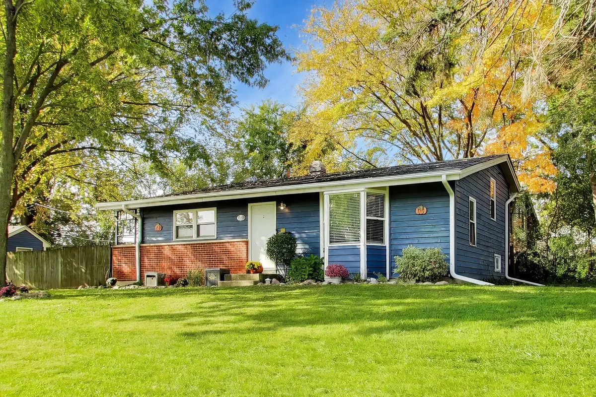 2615 Forest Glen Parkway, Woodridge, IL 60517 - #1
