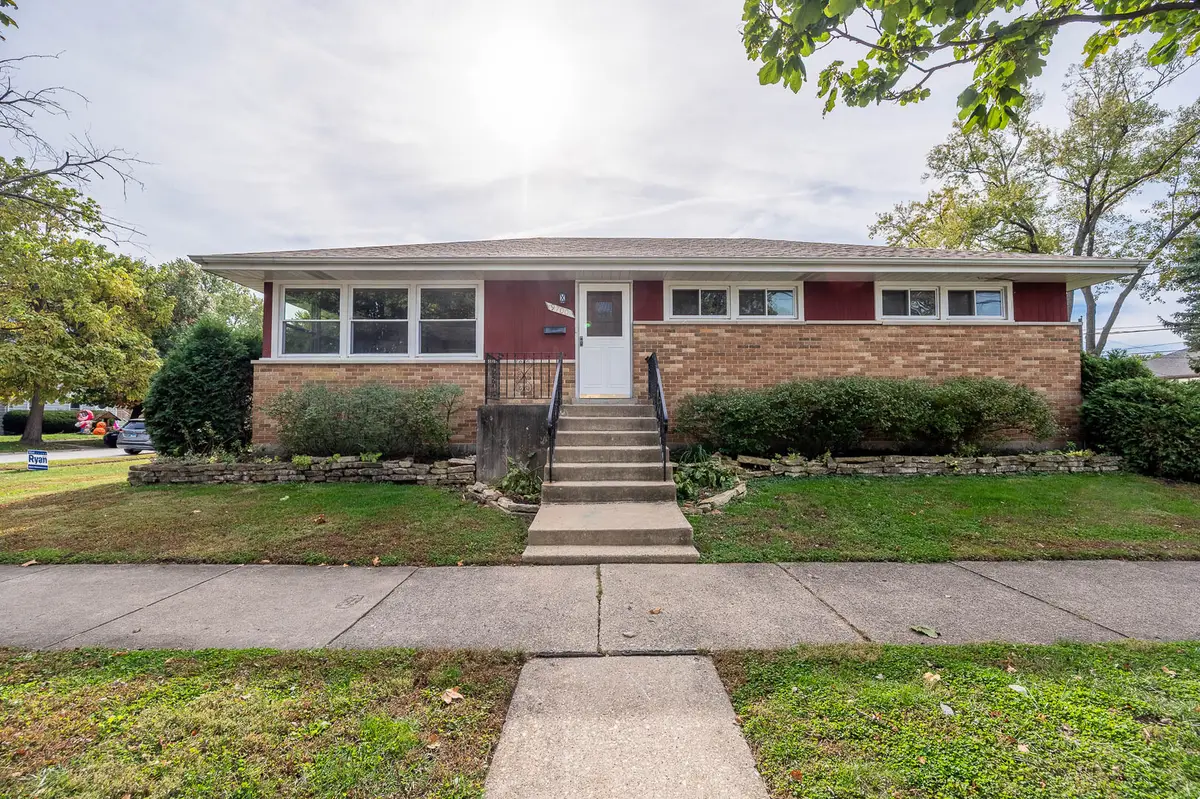 9700 S 51st Avenue, Oak Lawn, IL 60453 - #1