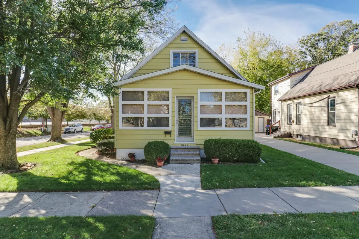 1002 N Livingston Street, Bloomington, IL 61701 - #1