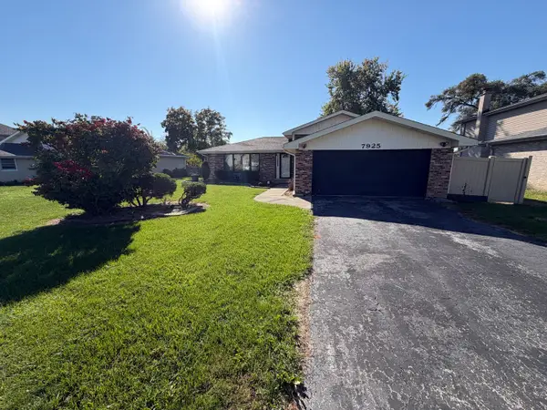 7925 W 101st Street, Palos Hills, IL 60465