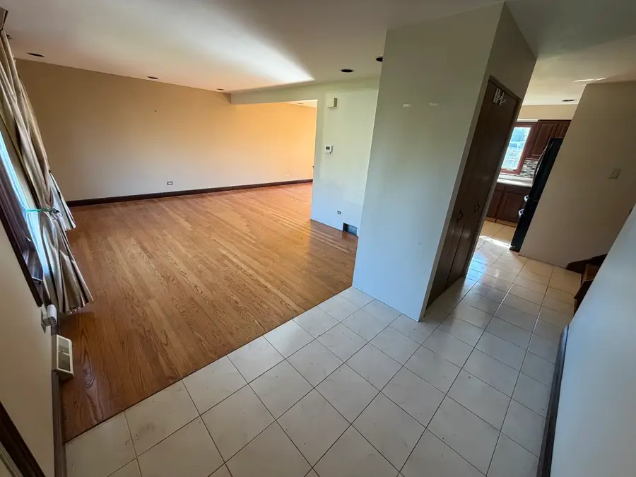 7925 W 101st Street, Palos Hills, IL 60465 - #2