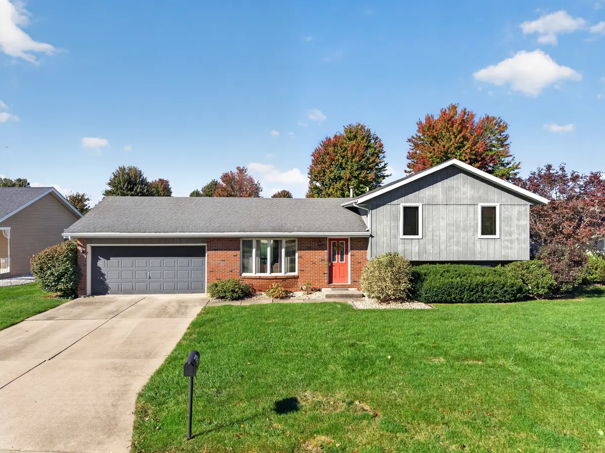 836 Thornberry Drive, Ottawa, IL 61350 - #1