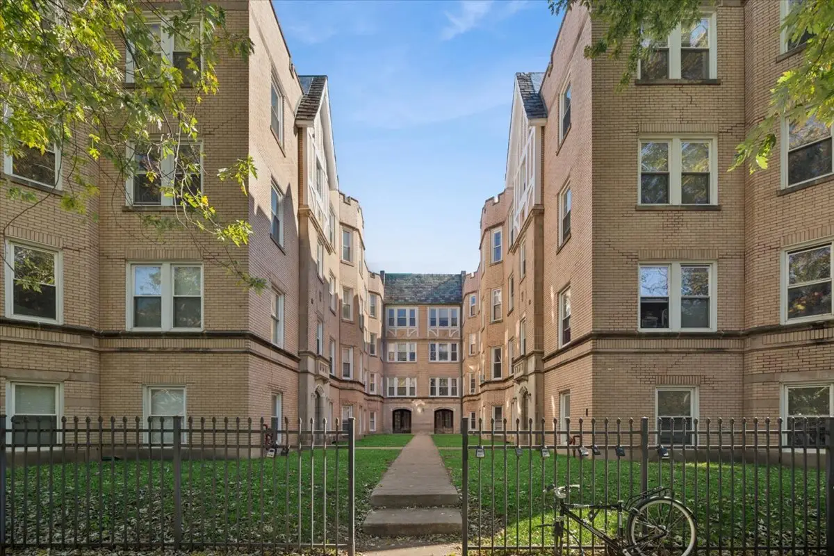6317 N Artesian Avenue #3W, Chicago, IL 60659 - #1