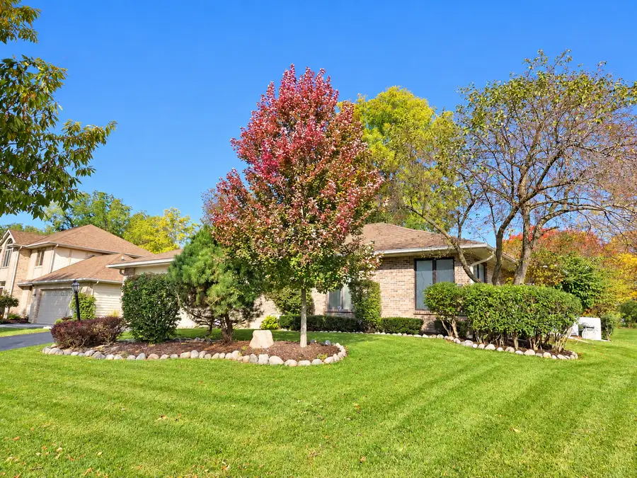 5310 Regents Park Road, Rockford, IL 61107 - #3