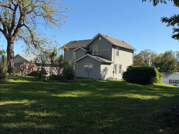 510 W 11th Street, Davenport, IA 52803