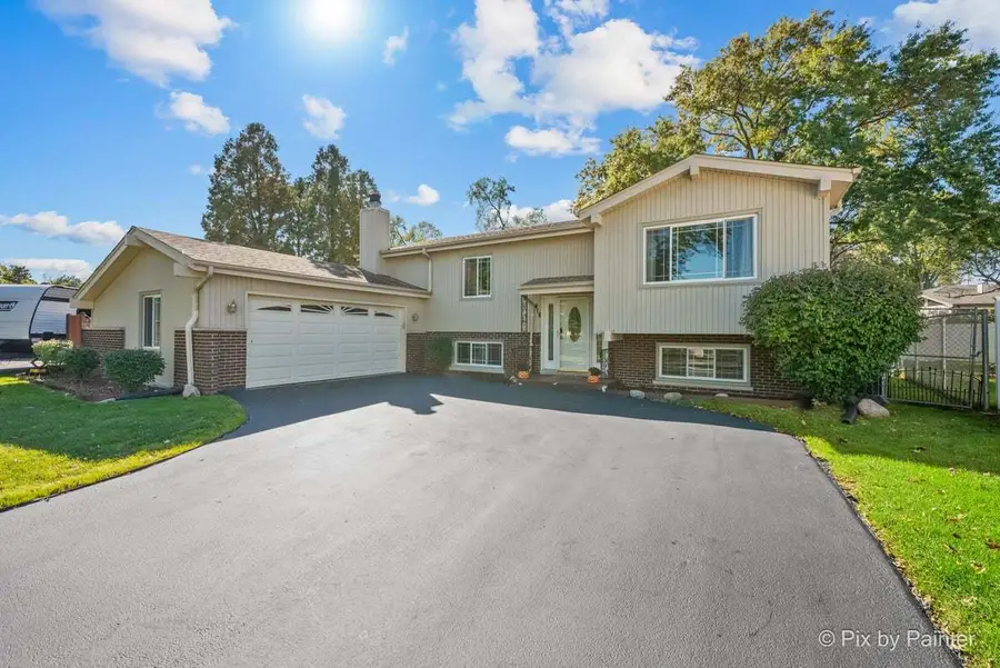 418 N Regal Court, Addison, IL 60101 - #2