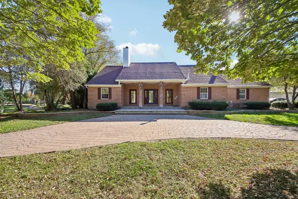 47W975 Lenschow Road, Hampshire, IL 60140