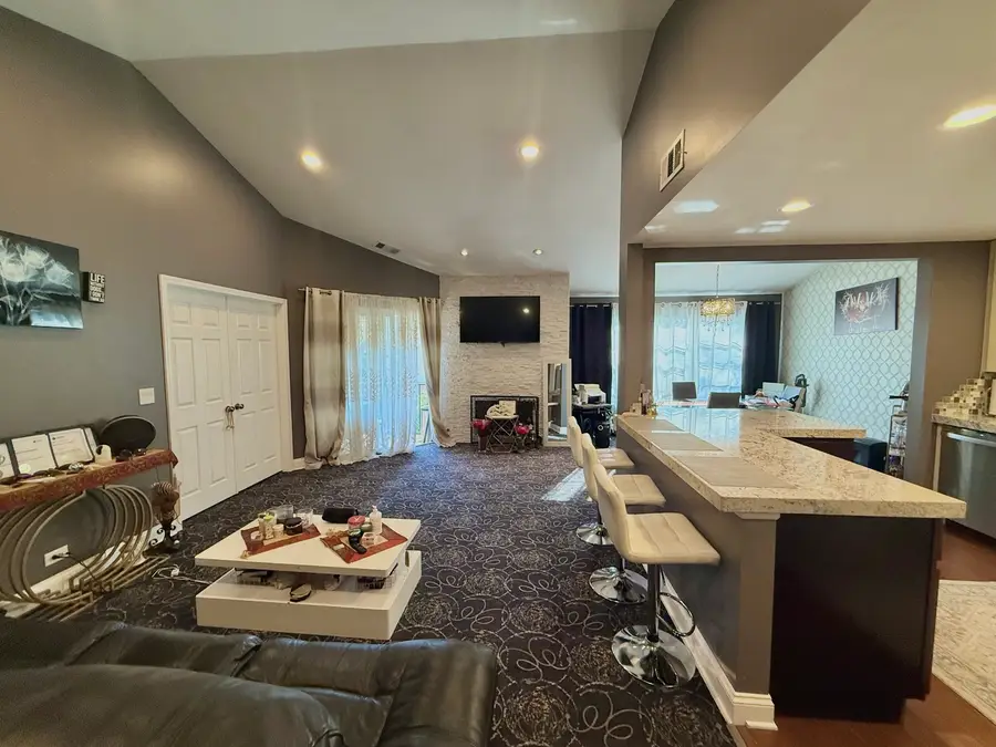 1404 Plum Court #C, Mount Prospect, IL 60056 - #3