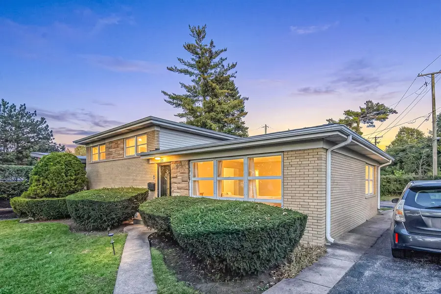 200 Sunset Drive, Wilmette, IL 60091 - #2