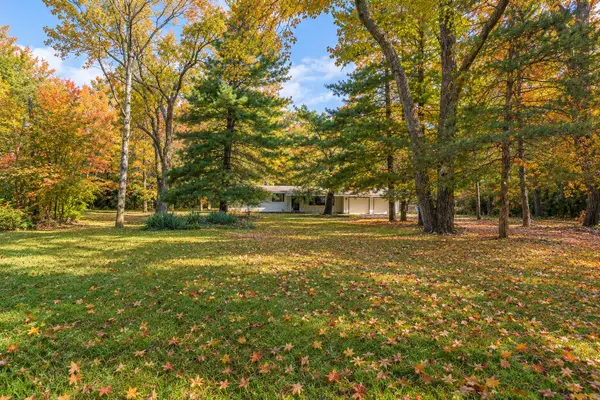 6130 E Deerfield Drive, Coal City, IL 60416