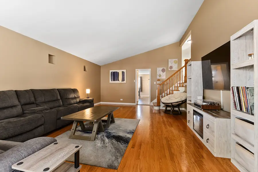 10715 Lavergne Avenue, Oak Lawn, IL 60453 - #3
