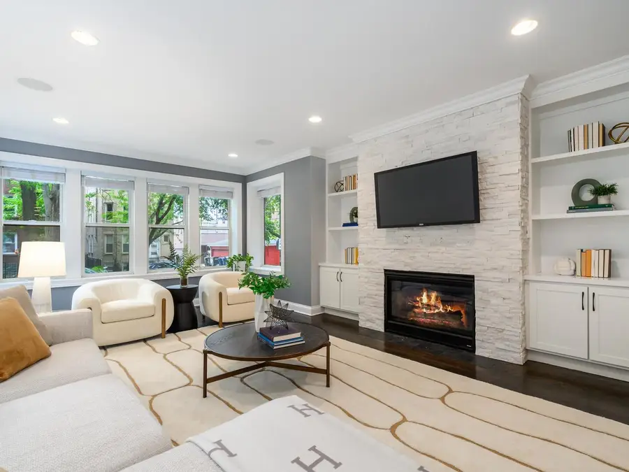 1740 W Catalpa Avenue #1E, Chicago, IL 60640 - #2
