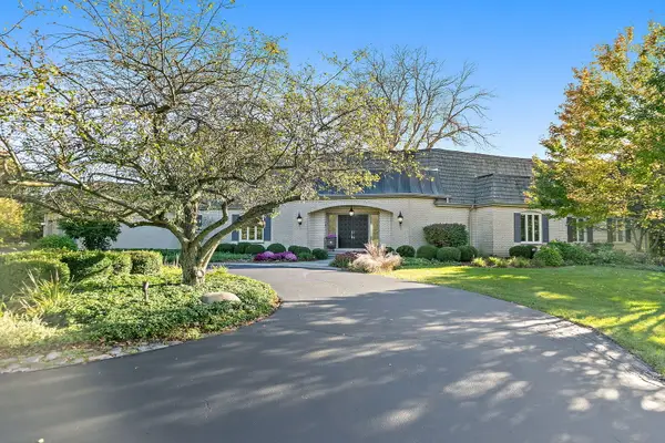 418 W County Line Road, Barrington Hills, IL 60010