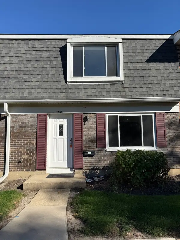 1753 Mckool Avenue, Streamwood, IL 60107