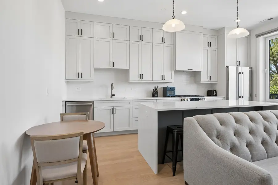 4939 N Damen Avenue #304, Chicago, IL 60625 - #3