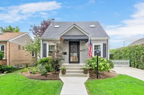 9440 S Clifton Park Avenue, Evergreen Park, IL 60805