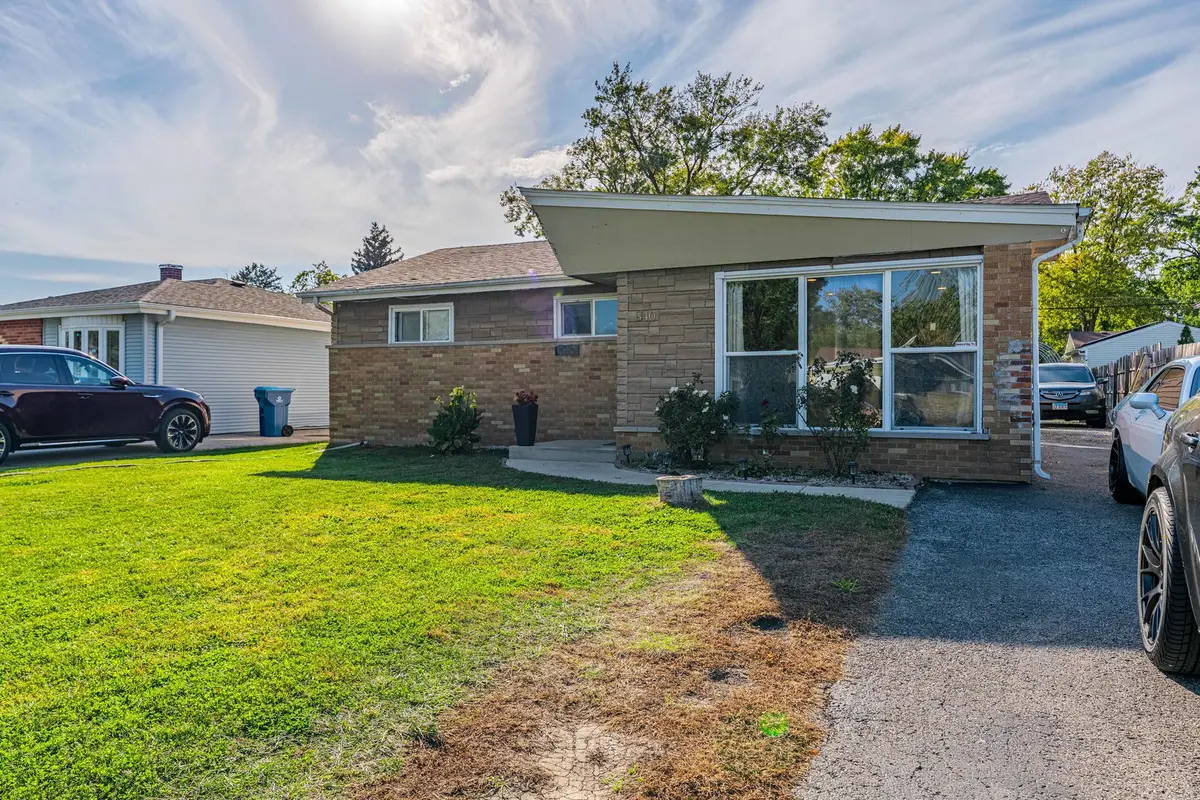 840 N Craig Place, Addison, IL 60101 - #1