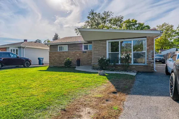 840 N Craig Place, Addison, IL 60101