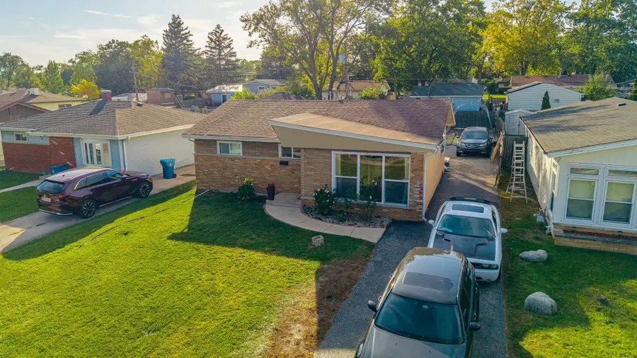 840 N Craig Place, Addison, IL 60101 - #2