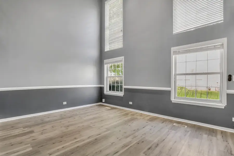 105 Parkview Drive, Wauconda, IL 60084 - #3