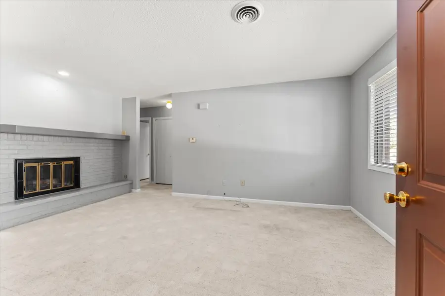 1303 Brian Place #8, Urbana, IL 61802 - #3