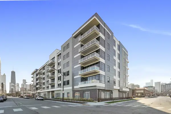 Address Withheld By Seller, Chicago, IL 60610