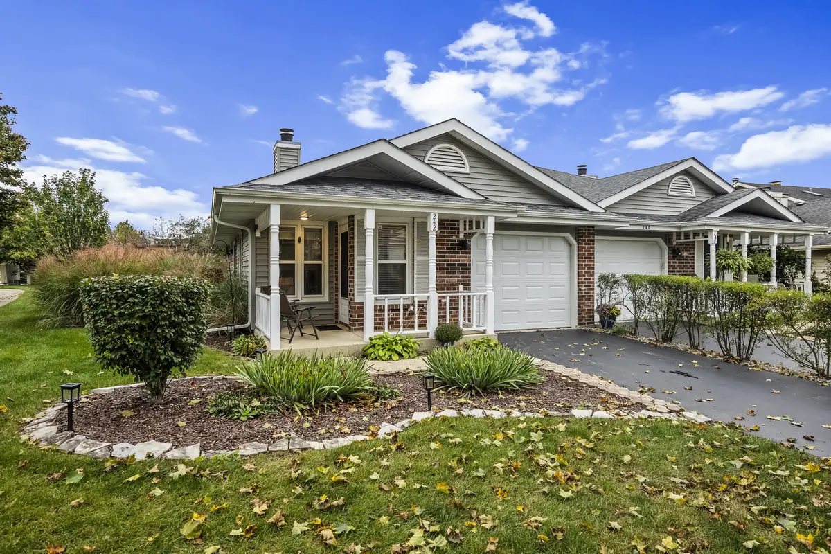242 Pier Avenue, Naperville, IL 60565 - #1
