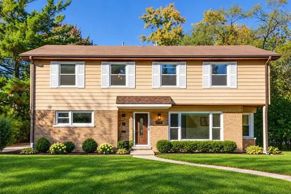 2272 Asbury Road, Northbrook, IL 60062