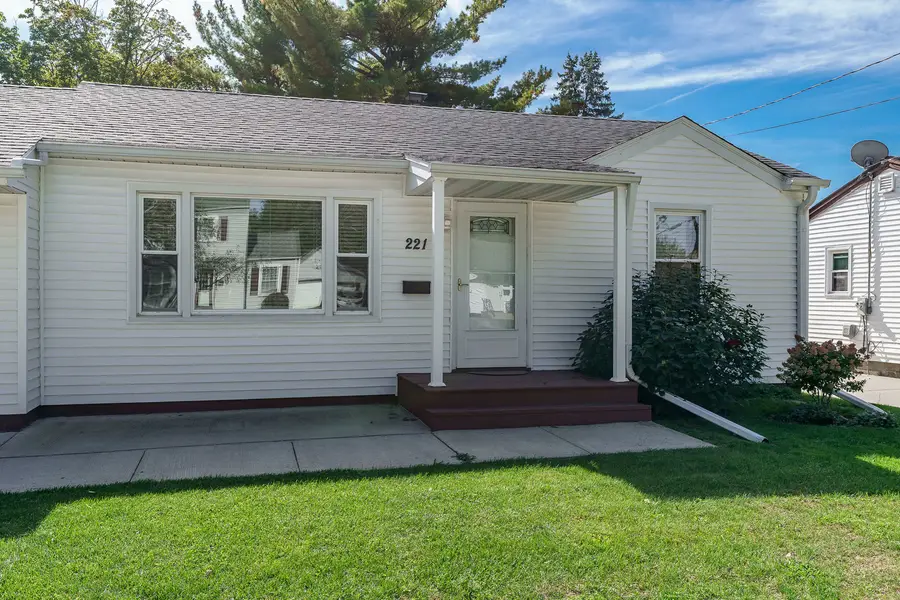 221 Merrill Avenue, Loves Park, IL 61111 - #2