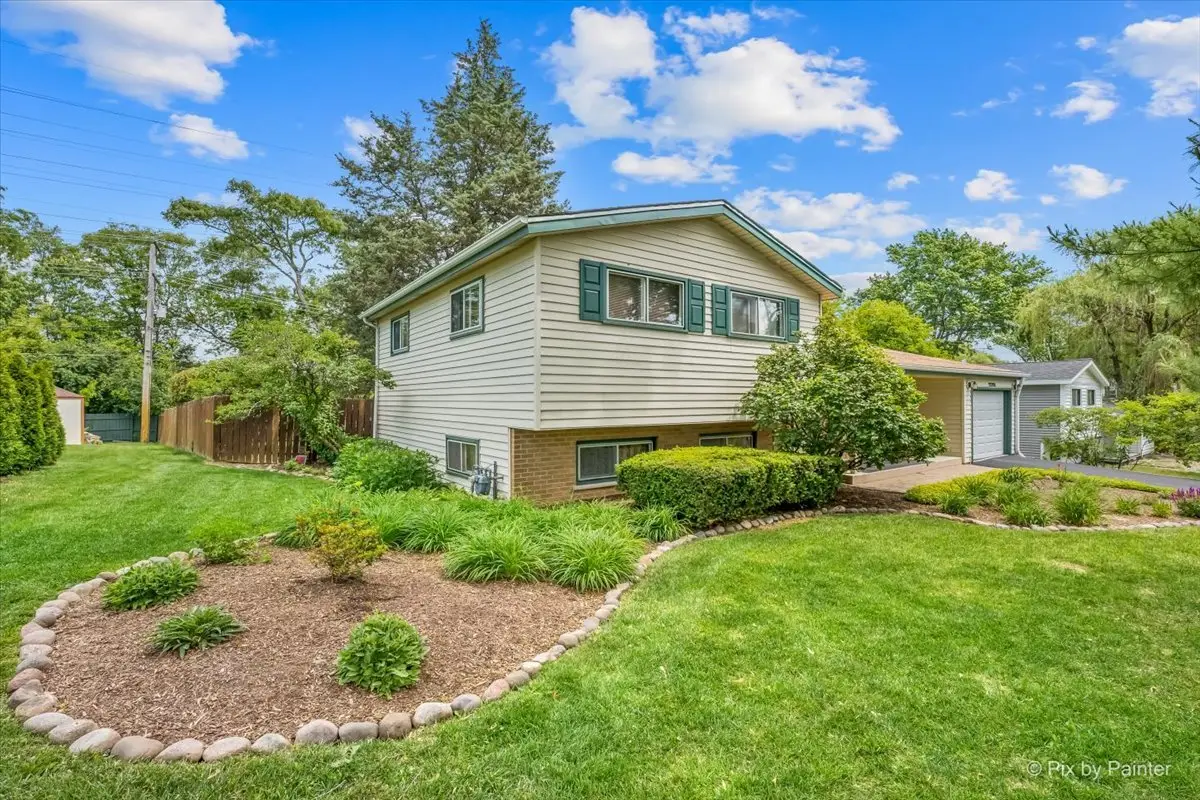 23W328 Great Western Avenue, Glen Ellyn, IL 60137 - #1