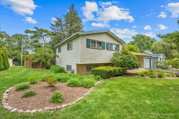 23W328 Great Western Avenue, Glen Ellyn, IL 60137