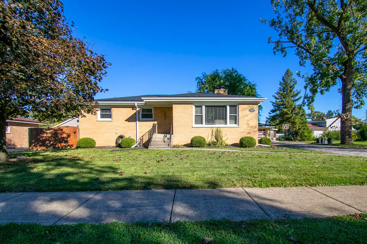 6420 W 82nd Street, Burbank, IL 60459 - #1