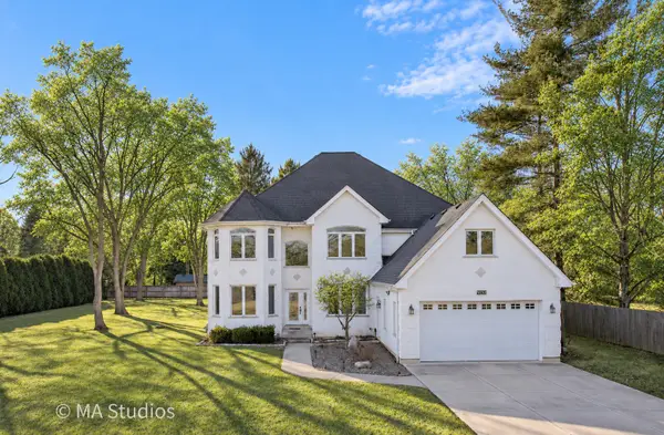 9030 Elm Avenue, Burr Ridge, IL 60527